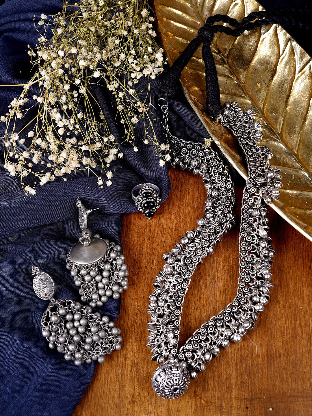 TEEJH Oxidised Silver-Toned & Black Stone-Studded & Beaded Jewellery Set