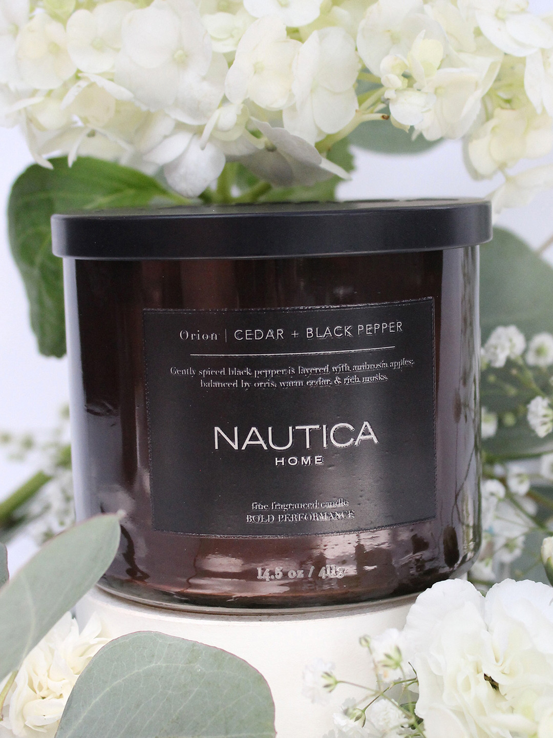 Nautica Orion Scented 3 Wick Cedar and Black Pepper Solid Geometric Regular Jar Candles