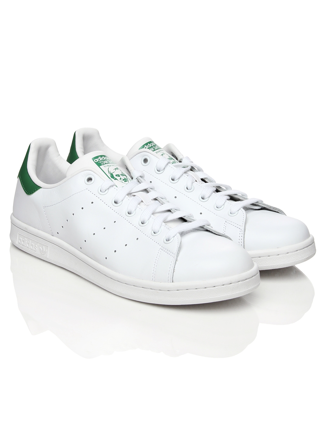 Buy ADIDAS Originals Men White & Green Smith Casual Shoes - Casual Shoes for 370466 Myntra