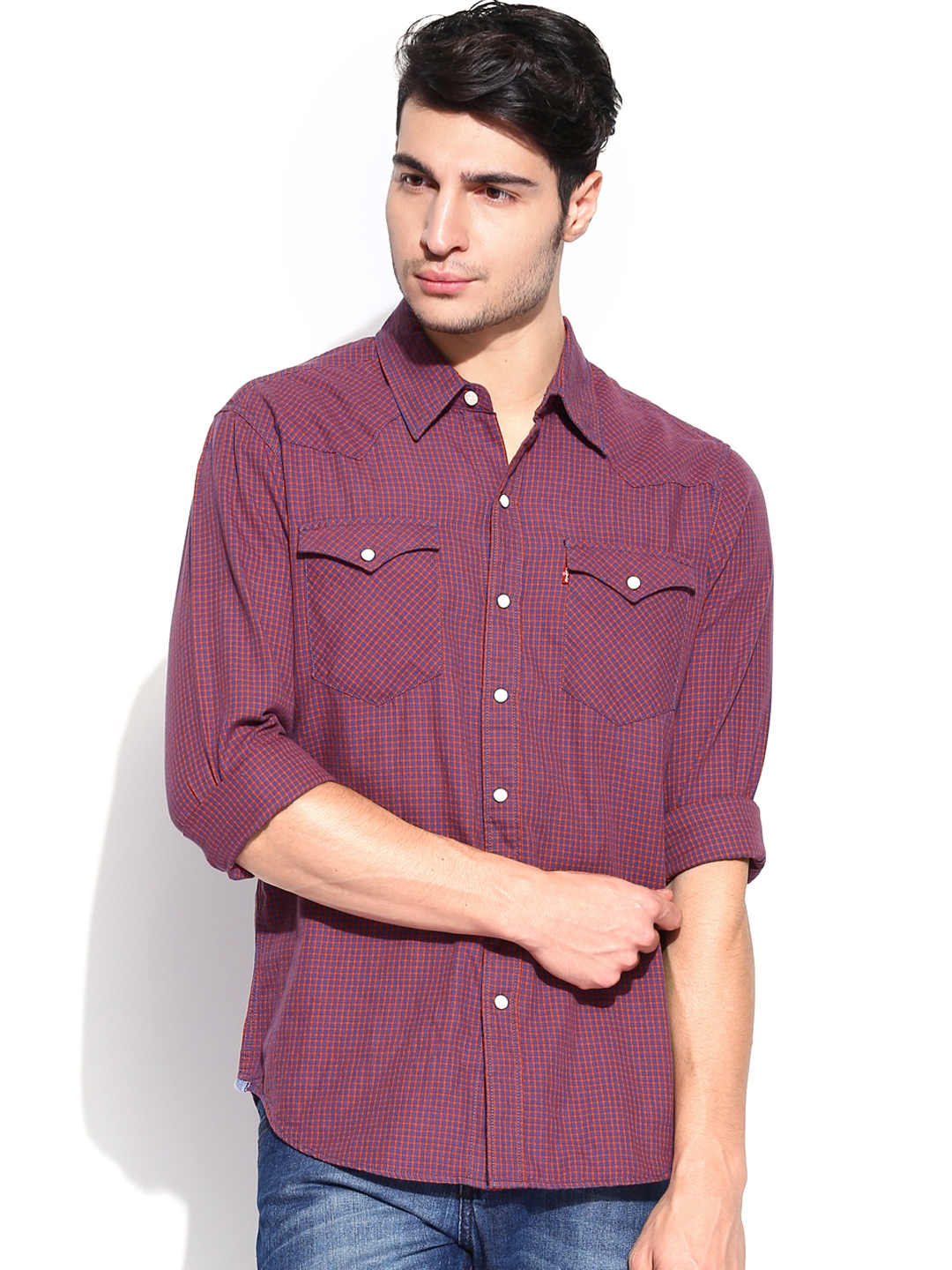 Buy Levis Men Red & Navy Barstow Western Checked Slim FIt Casual Shirt -  Shirts for Men 682755 | Myntra