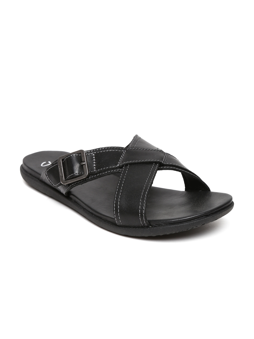 Clarks black leather outlet flip flops