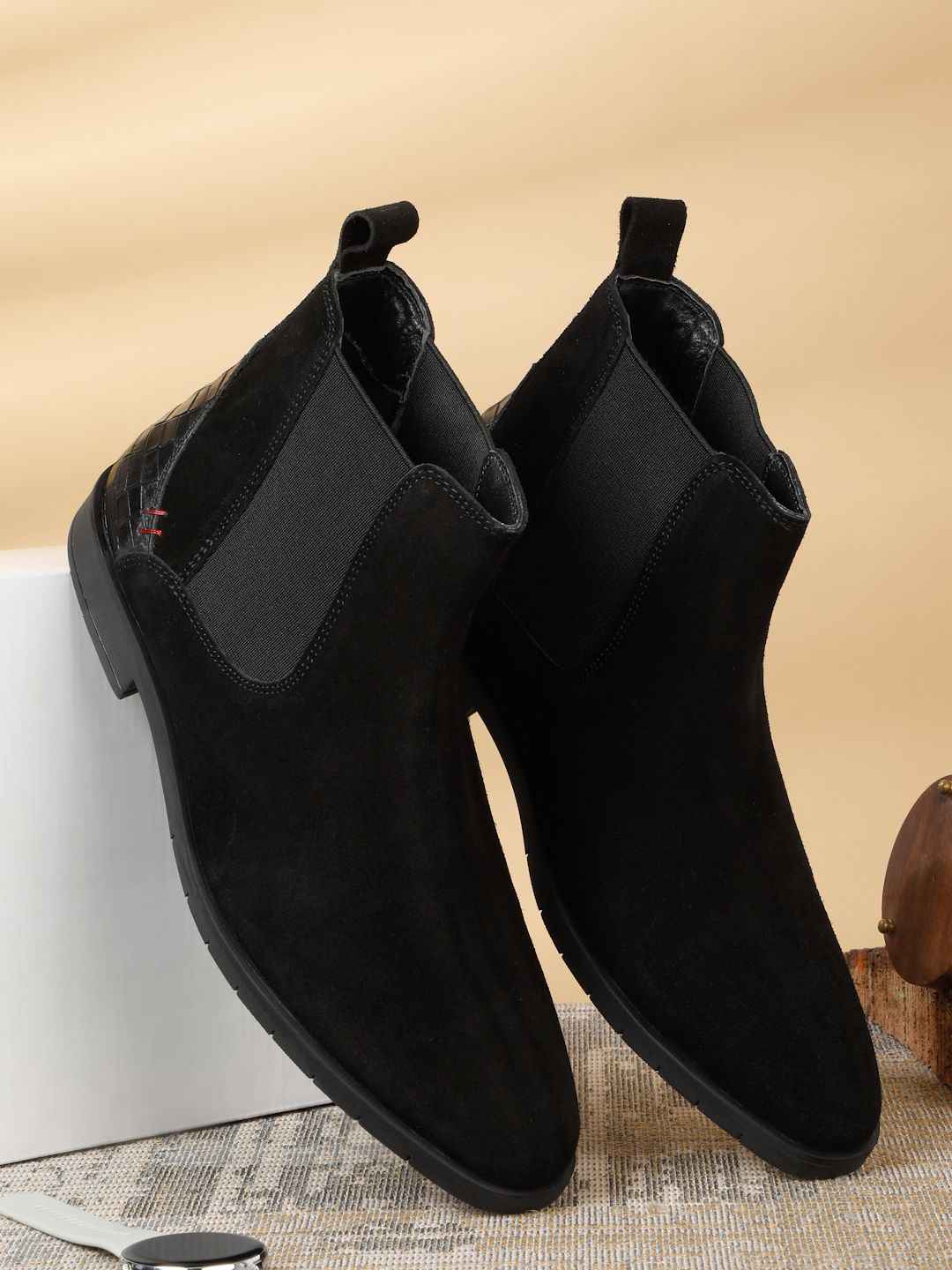Teakwood Leathers Men Textured Block Heeled Chelsea Boots - Image 1