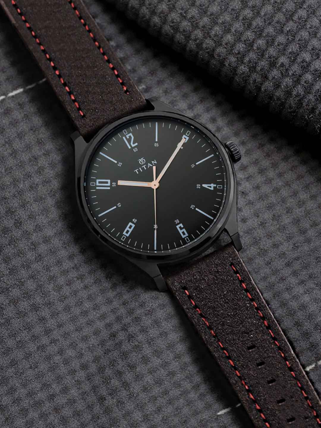 Buy Titan Workwear Minimalist Zen Quartz Analog Watch Men Nt1802nl01