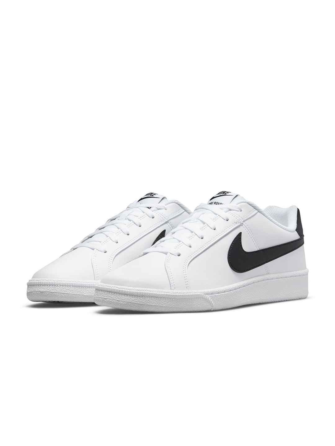 Nike Men Court Royale Sneakers