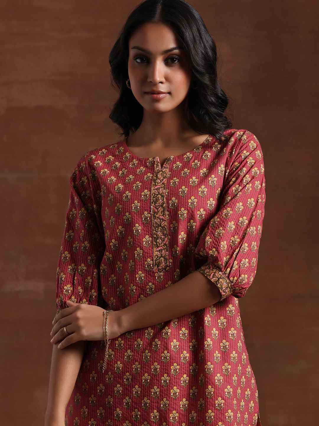 Embroidery Flipkart Casual Kurtis Buy Libas Floral Printed Mirror