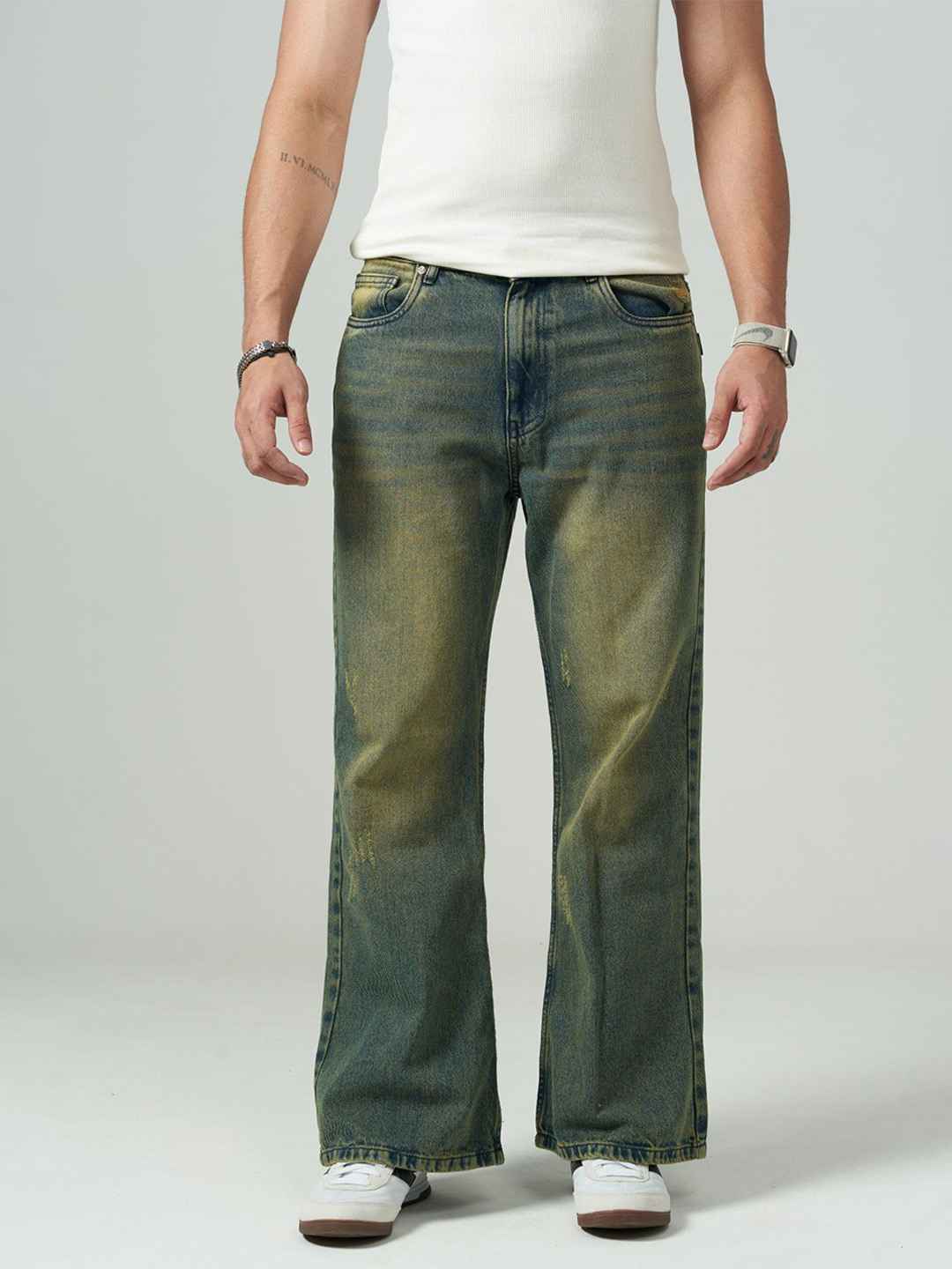 Off Duty India Men Bootcut Mid-Rise Low Distress Heavy Fade Jeans