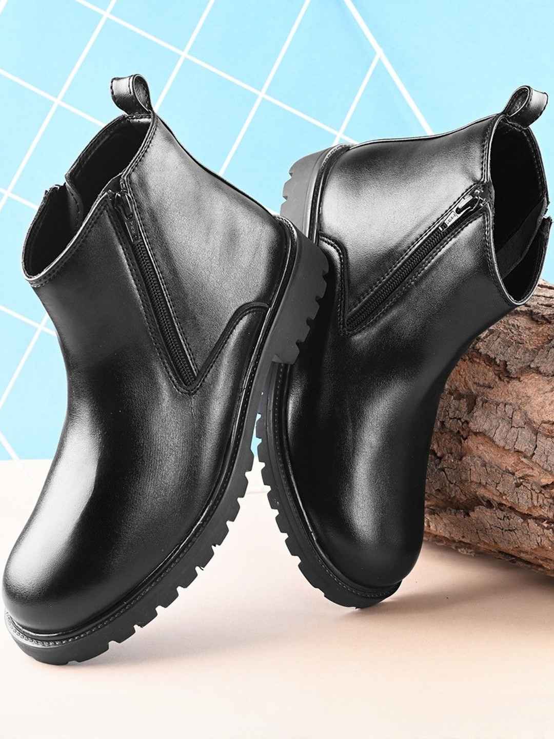 Roadster Men High-Top Chelsea Boots - Image 1