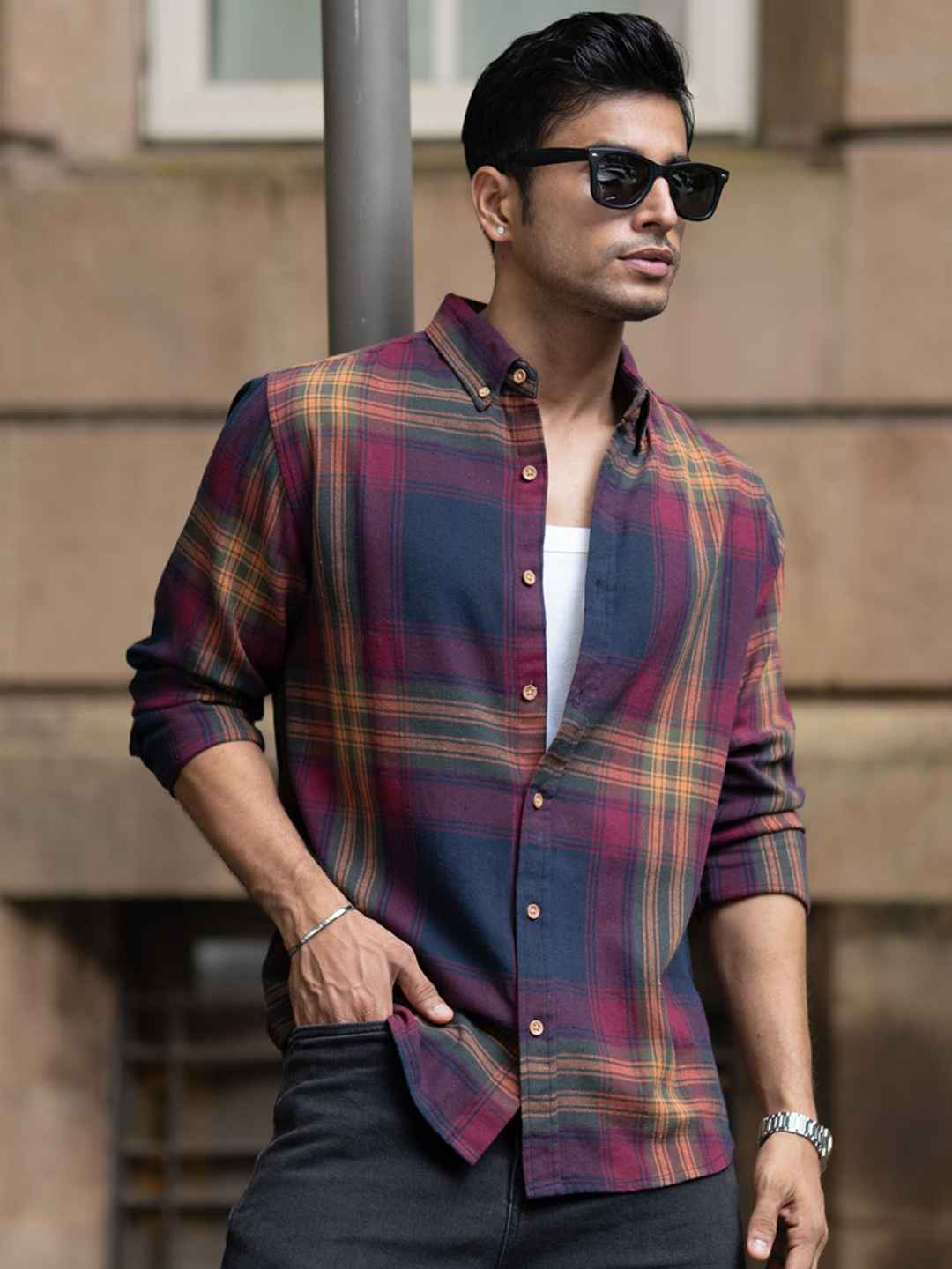 Powerlook Men Checked Button-Down Casual Shirt
