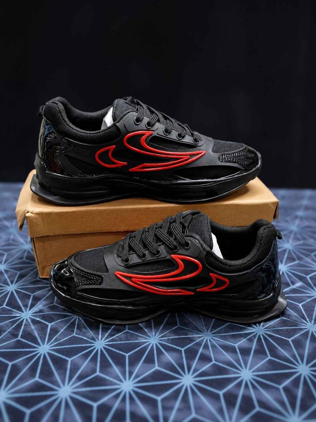 Corsac Men Colourblocked Sneakers - Image 1