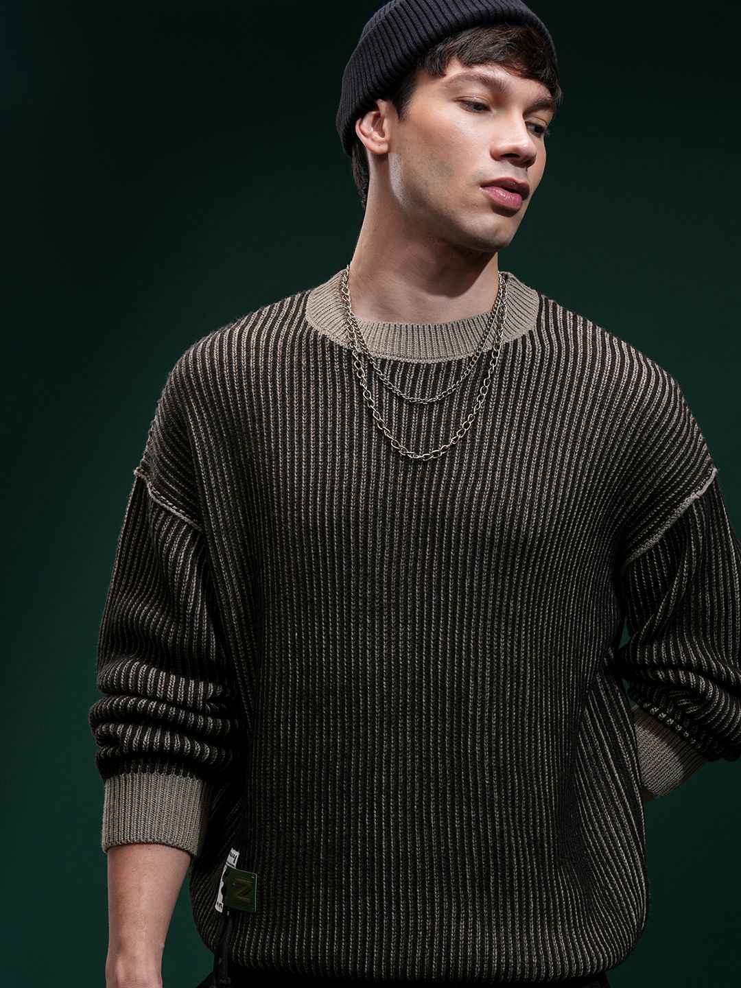 HIGHLANDER Men Embellished Round Neck Sweater