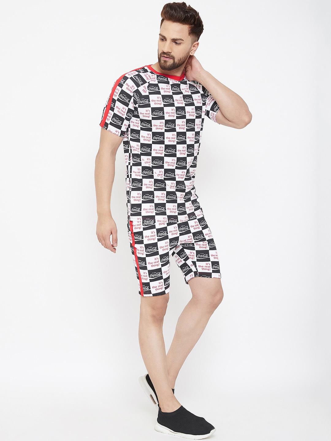 Buy FUGAZEE Men White & Black Cocacola Print T-Shirt ... - Myntra