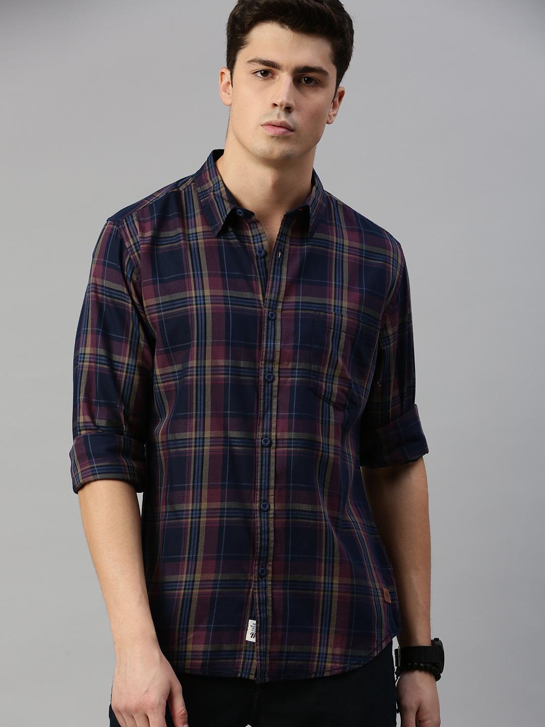 Roadster Men Navy Blue & Pink Checked Casual Shirt