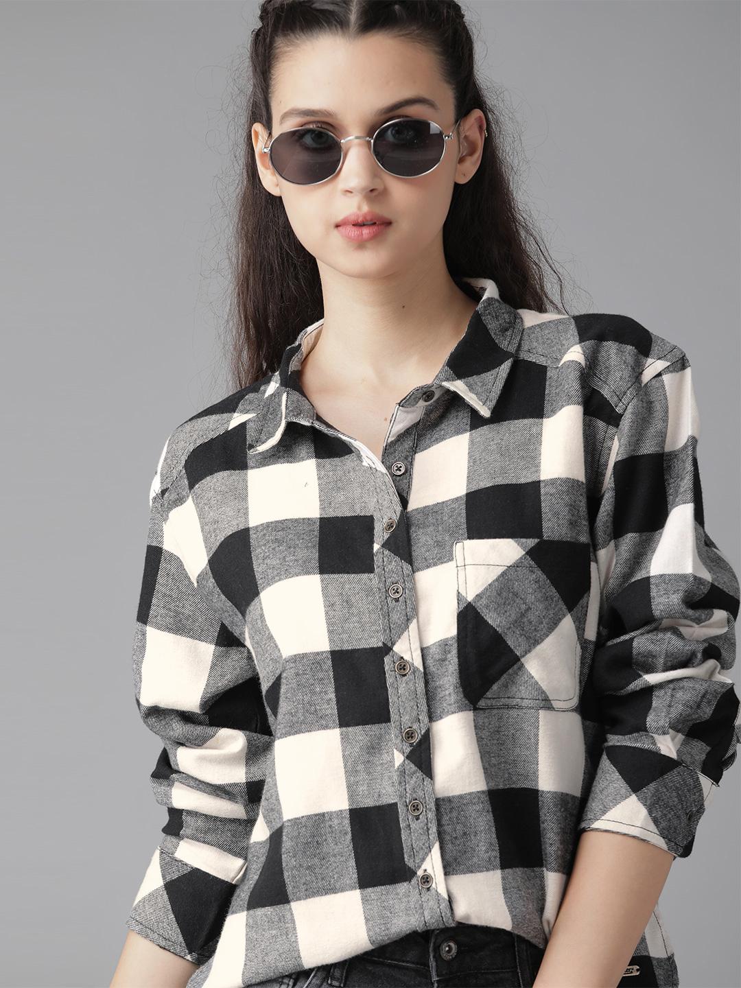 Buy Roadster Women Black White Regular Fit Checked Cotton Casual - Main Image