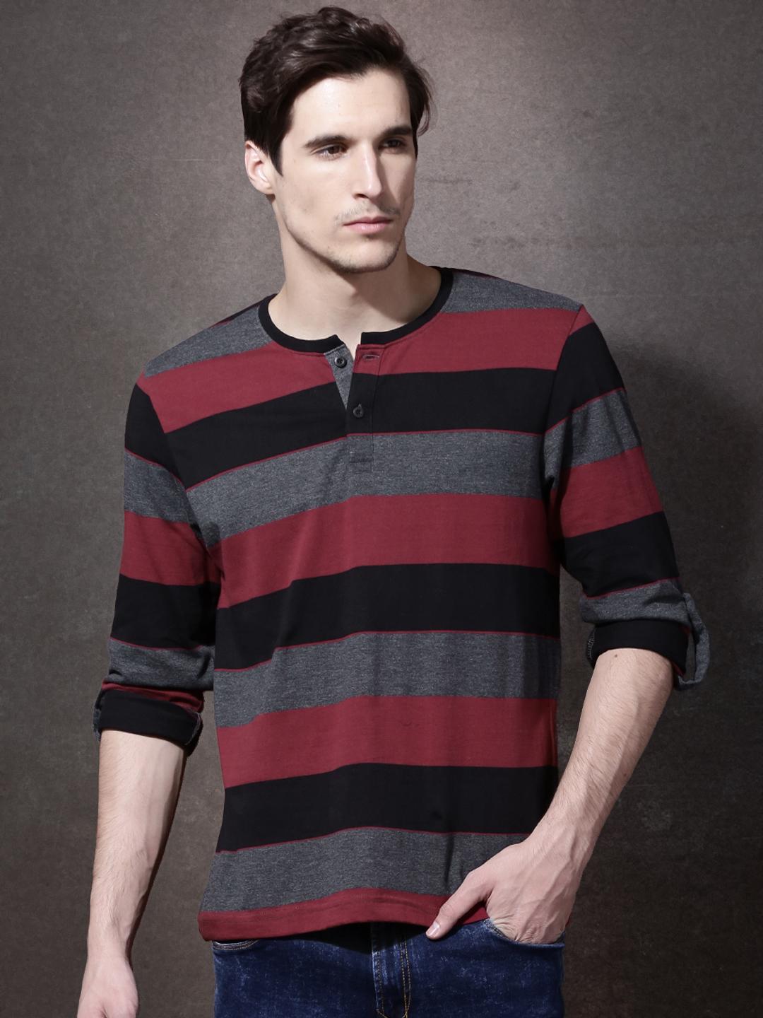 ThierryThuramページ Buy Roadster Men Maroon Black Striped Henley Neck Pure Cotton T