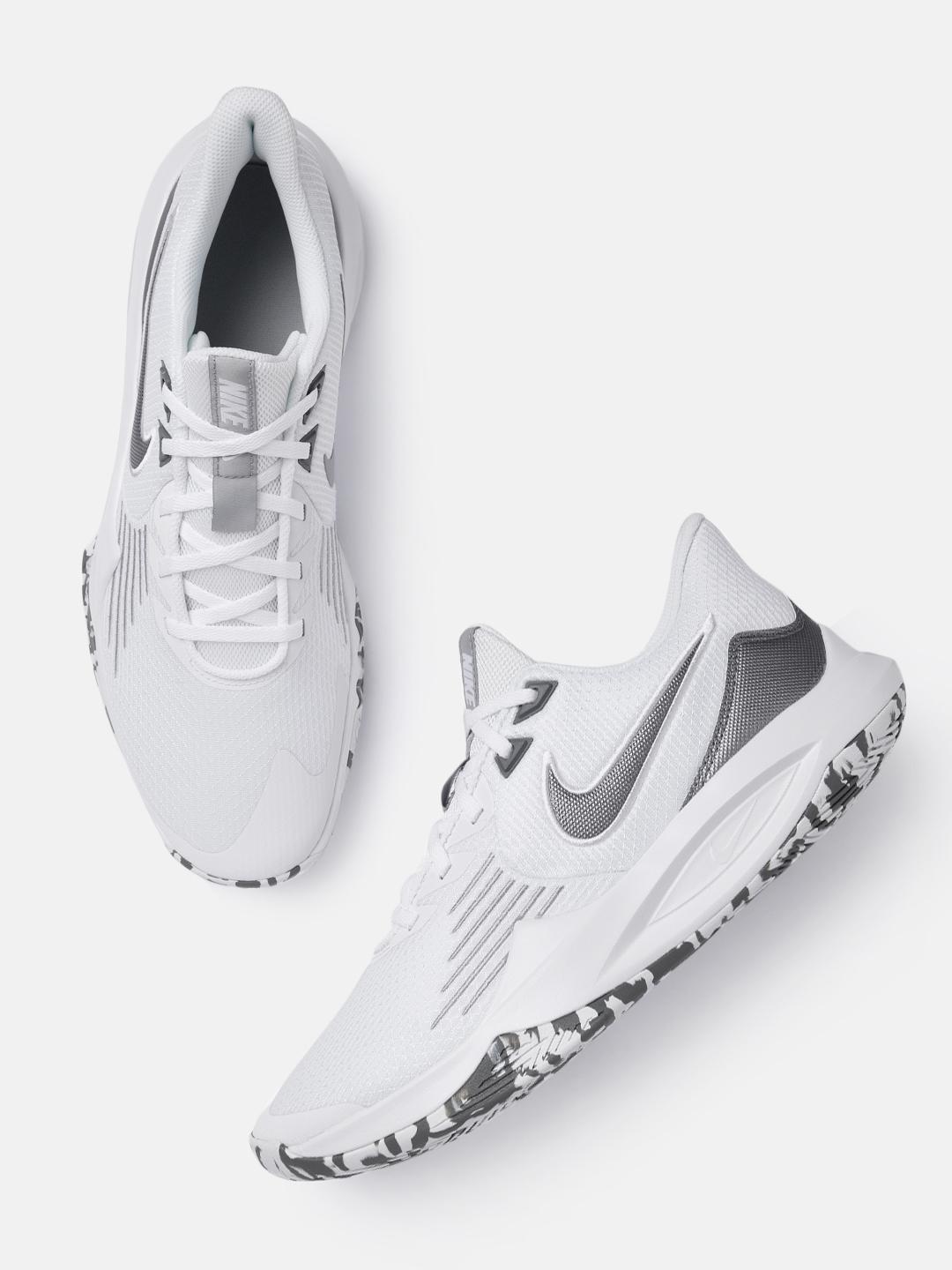 white nike low top basketball shoes