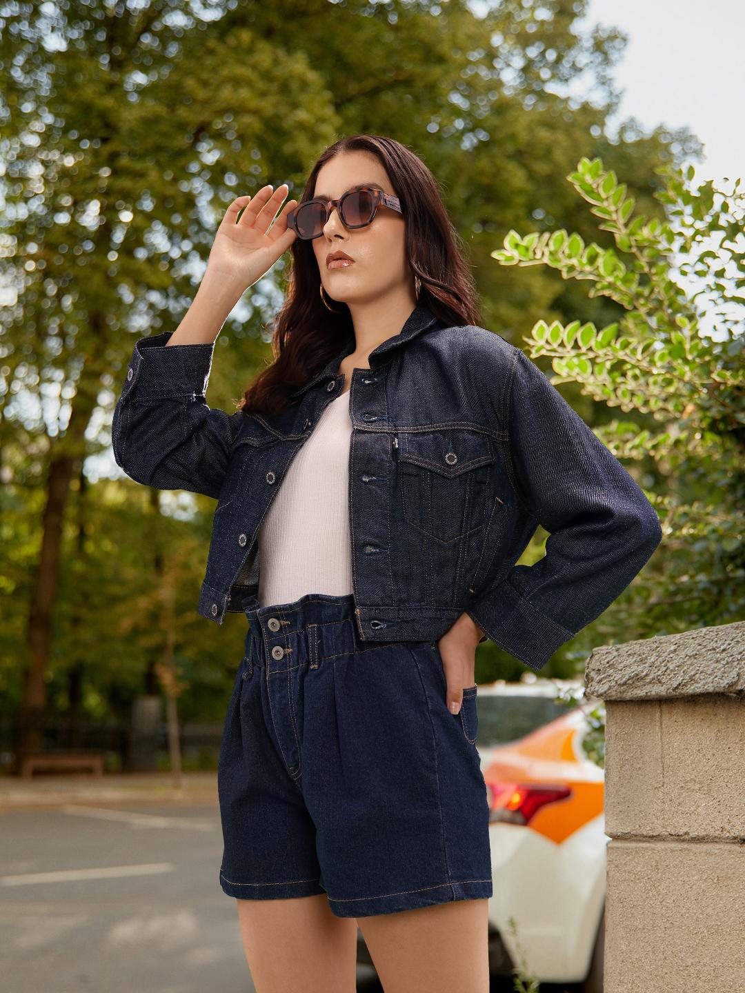 Buy Levi's x Deepika Padukone Women Blue Solid Cropped Denim