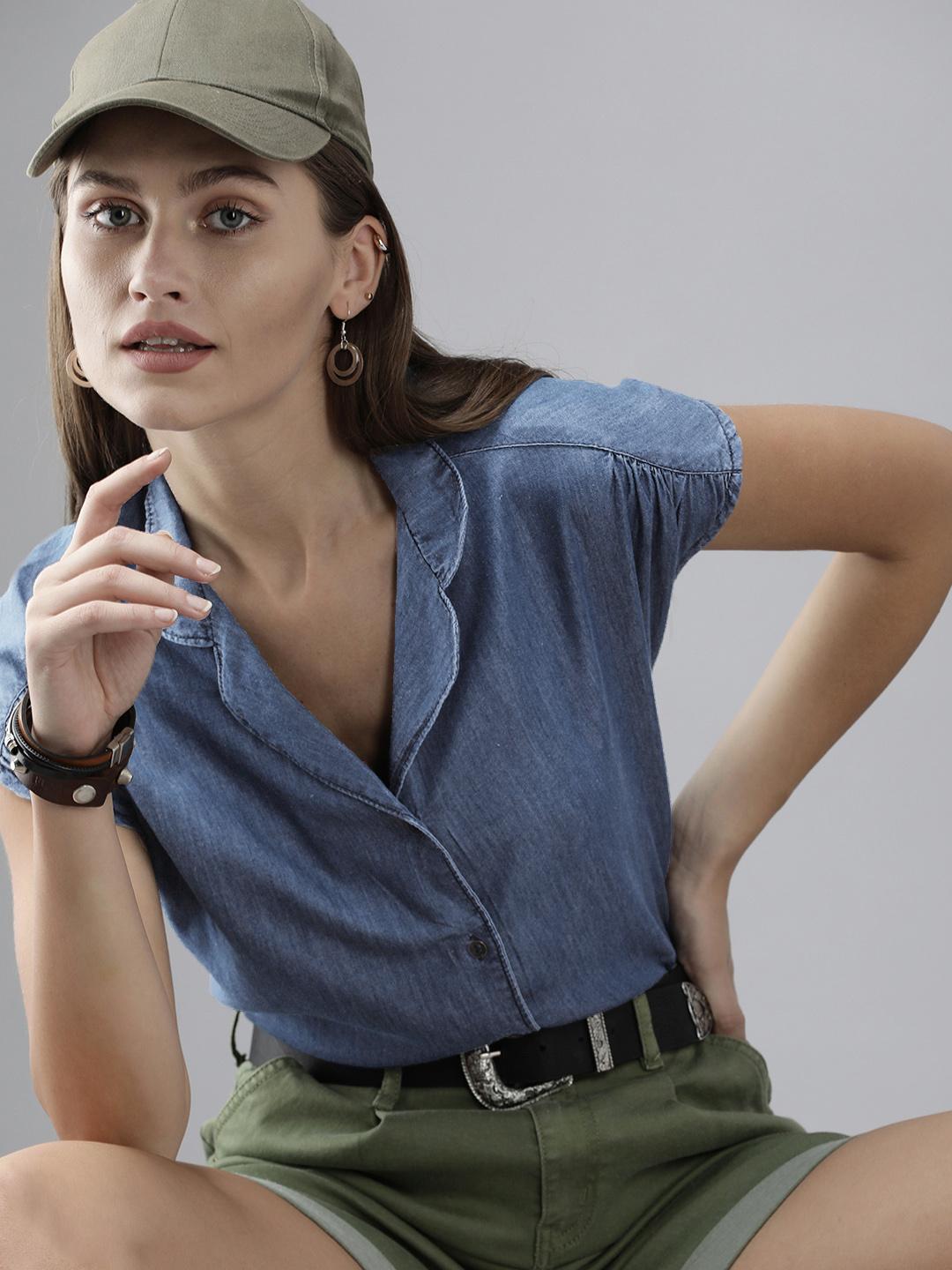 Buy The Roadster Lifestyle Co Women Blue Classic Denim Casual