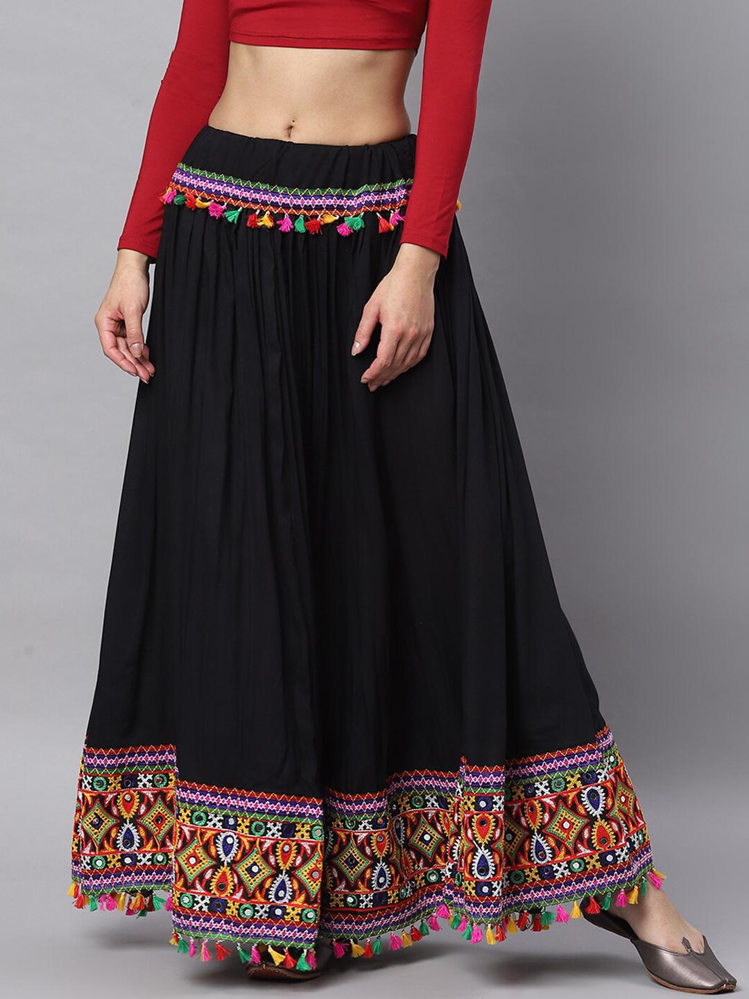 スカート Venica Bijou embroidery skirt Buy BANJARA INDIA Women Black Kutchi Embroidered Flared Maxi