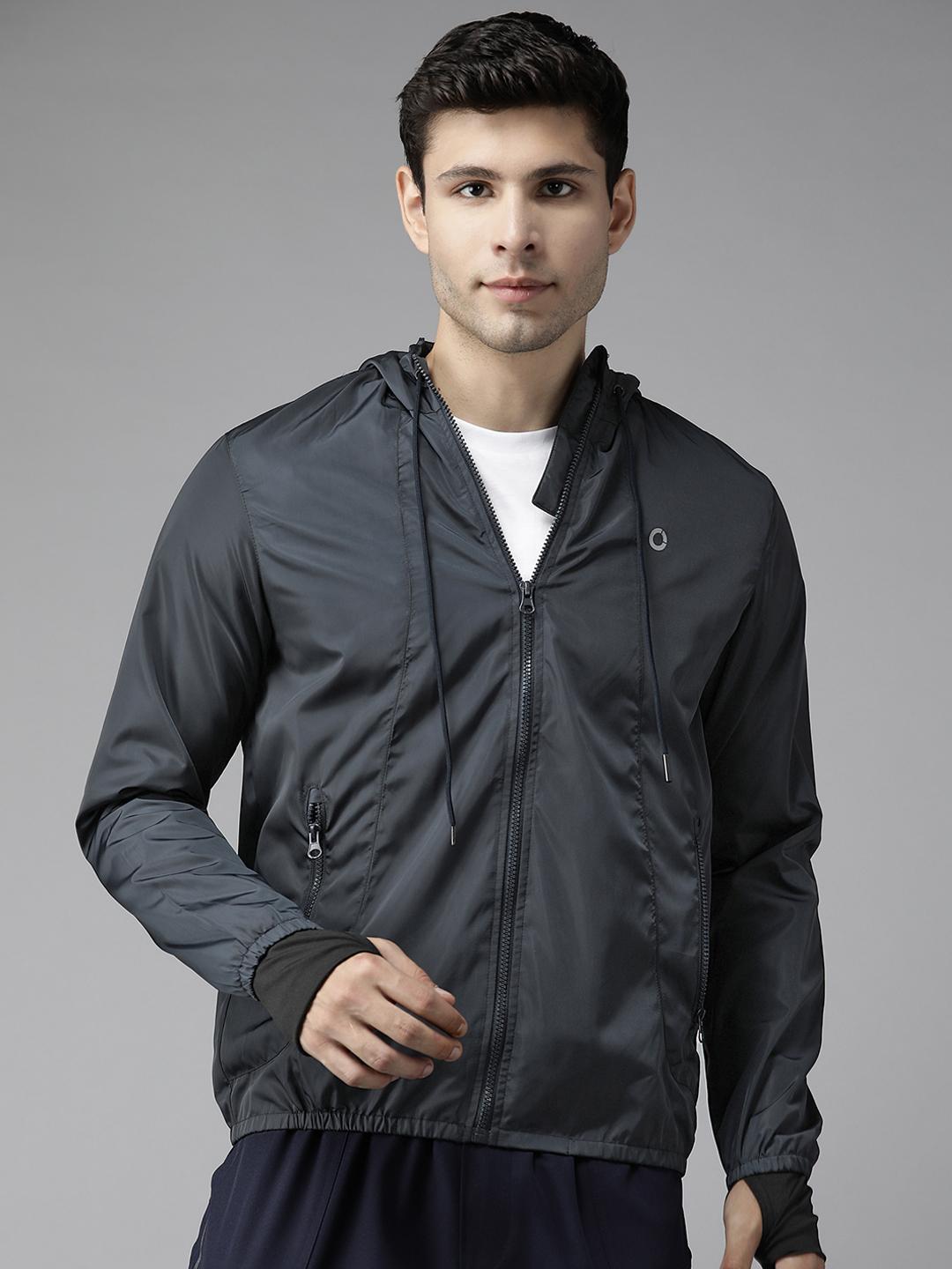 Buy PROWL by Tiger Shroff Men Navy Blue Solid Navy Blue Speed-Dry