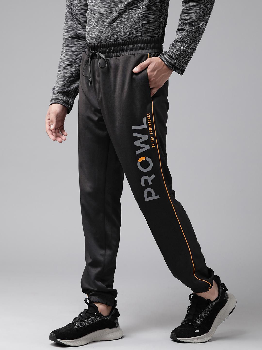 Buy PROWL by Tiger Shroff Men Black Brand Logo Printed Training