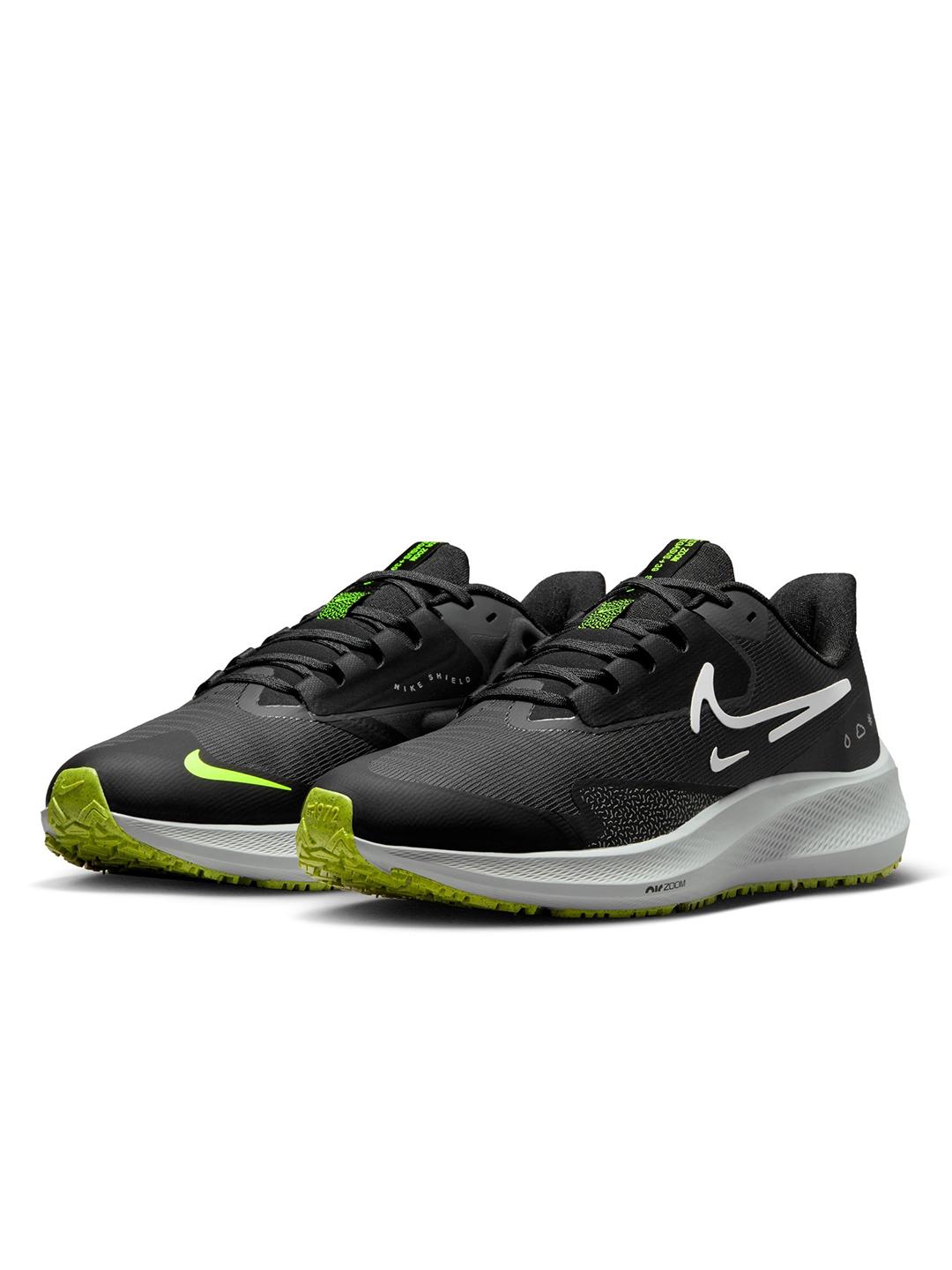 nike men's shield shoes