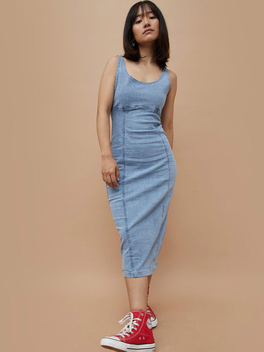 denim maxi dress uk Skyline Chic Smocked color:Denim Fitted at the bust CASUAL WHITE DRESS The 5 Best Shoes