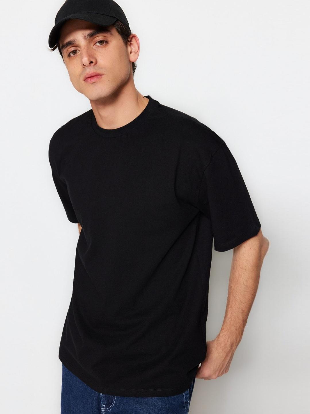 Trendyol Men Solid Round Neck Cotton Oversized T-Shirt - Image 1