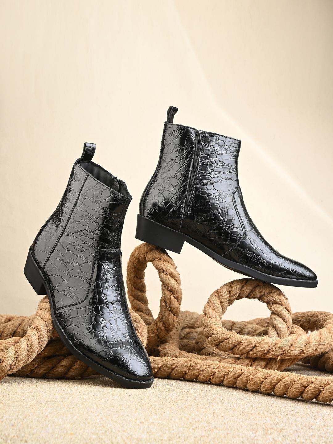 Roadster Men Black Croc-Embossed Chelsea Boots