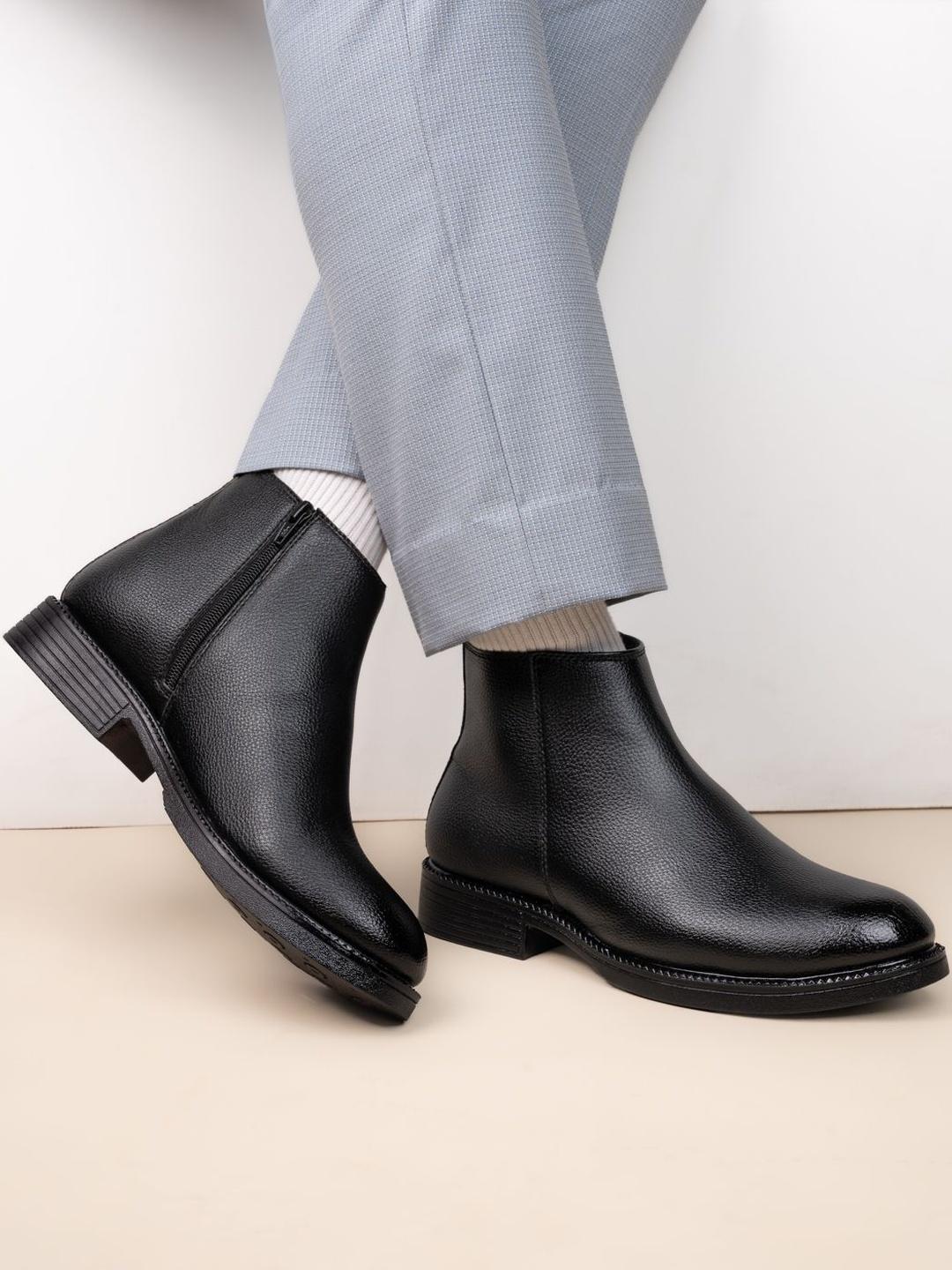 Roadster Men Synthetic Chelsea Boots - Image 1