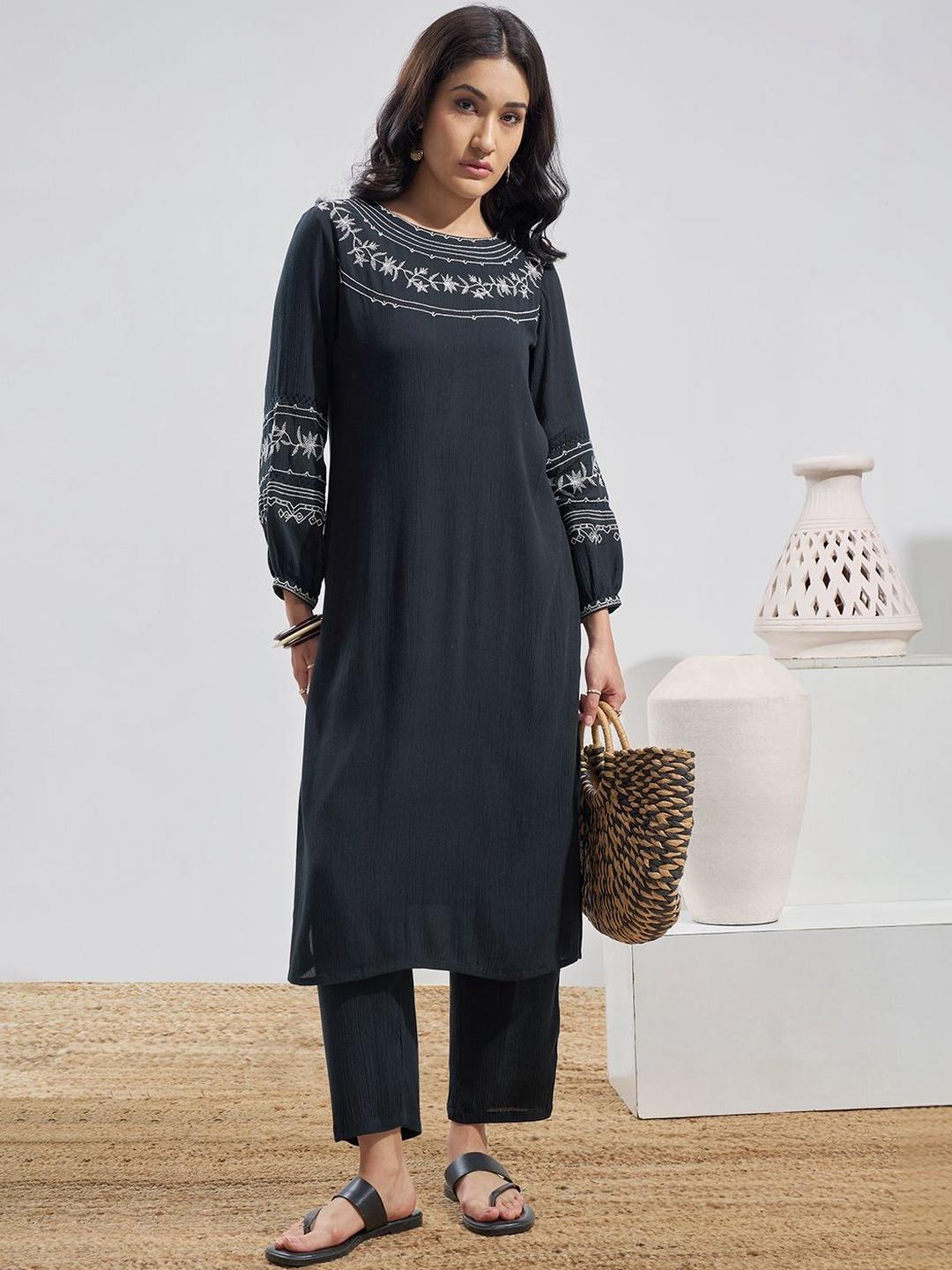 Vara By Vishudh Women Embroidered Kurta - Image 1