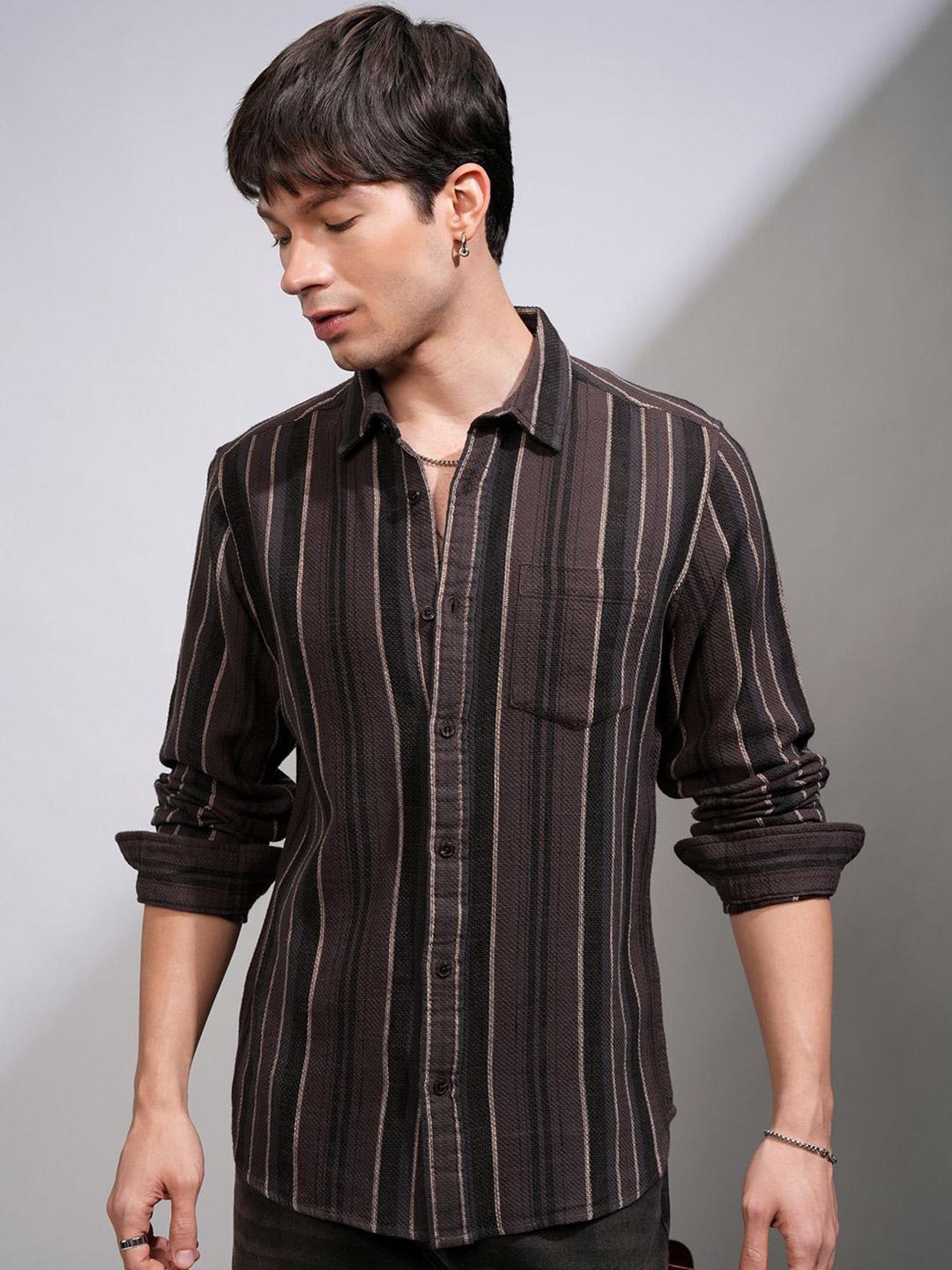 HIGHLANDER Men Relaxed Fit Vertical Striped Cotton Casual Shirt