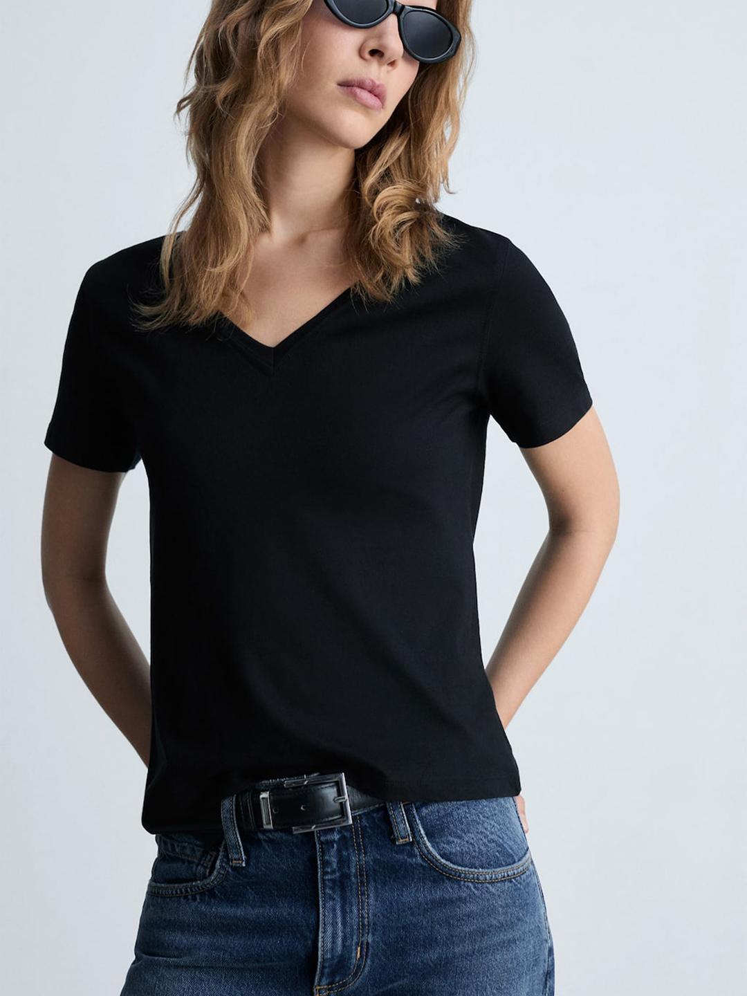 2-Pack Zenana Women's Basic V-Neck T-Shirts - Soft Cotton Spandex Fitted Tees (Small, Black & Navy)