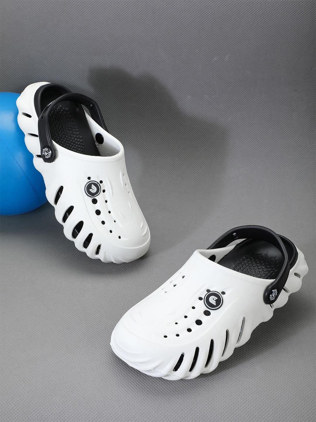 VOKLINE Men Self Design Rubber Clogs - Image 1