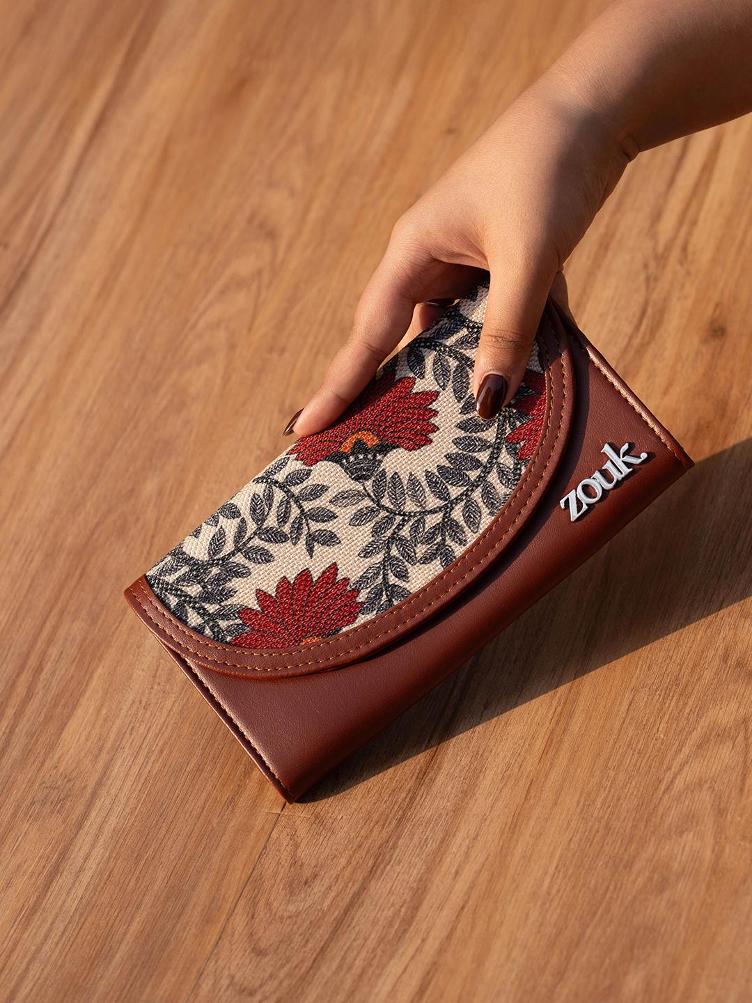 Buy ZOUK Women Ethnic Motifs Printed Nawabi Couture Kyra Flap