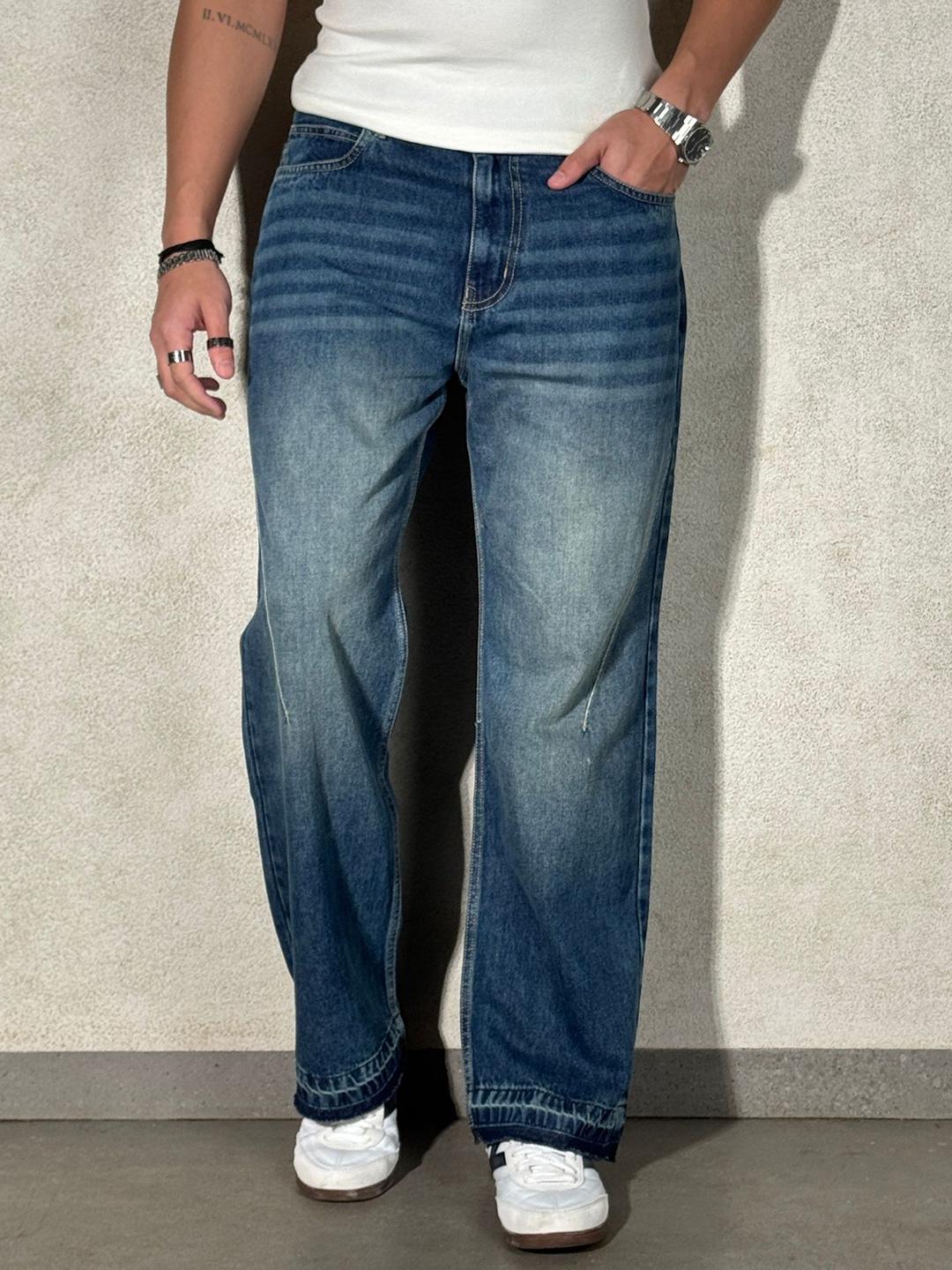 Off Duty India Men Mid-Rise Light Fade Jeans - Image 1