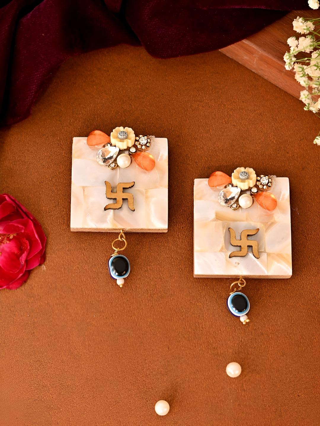 Buy Aapno Rajasthan Peach Gold-Toned Pieces Swastik - Main Image