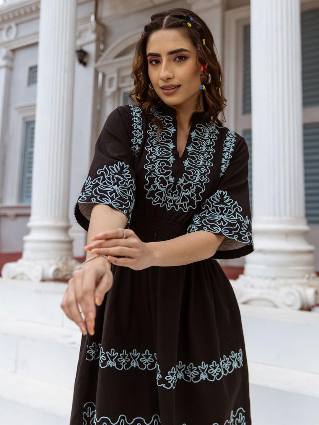 Buy ZUMMER Women Ethnic Motifs Embroidered Flared Sleeve Fit