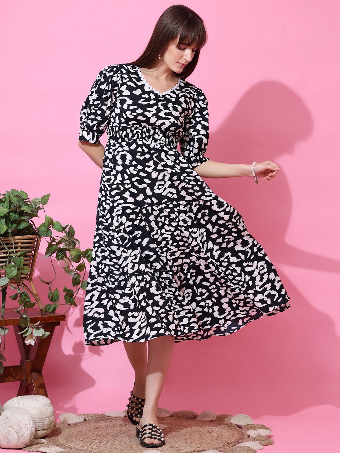 Buy SHEETAL Associates Printed Puff Sleeve Smocked Monochrome Fit