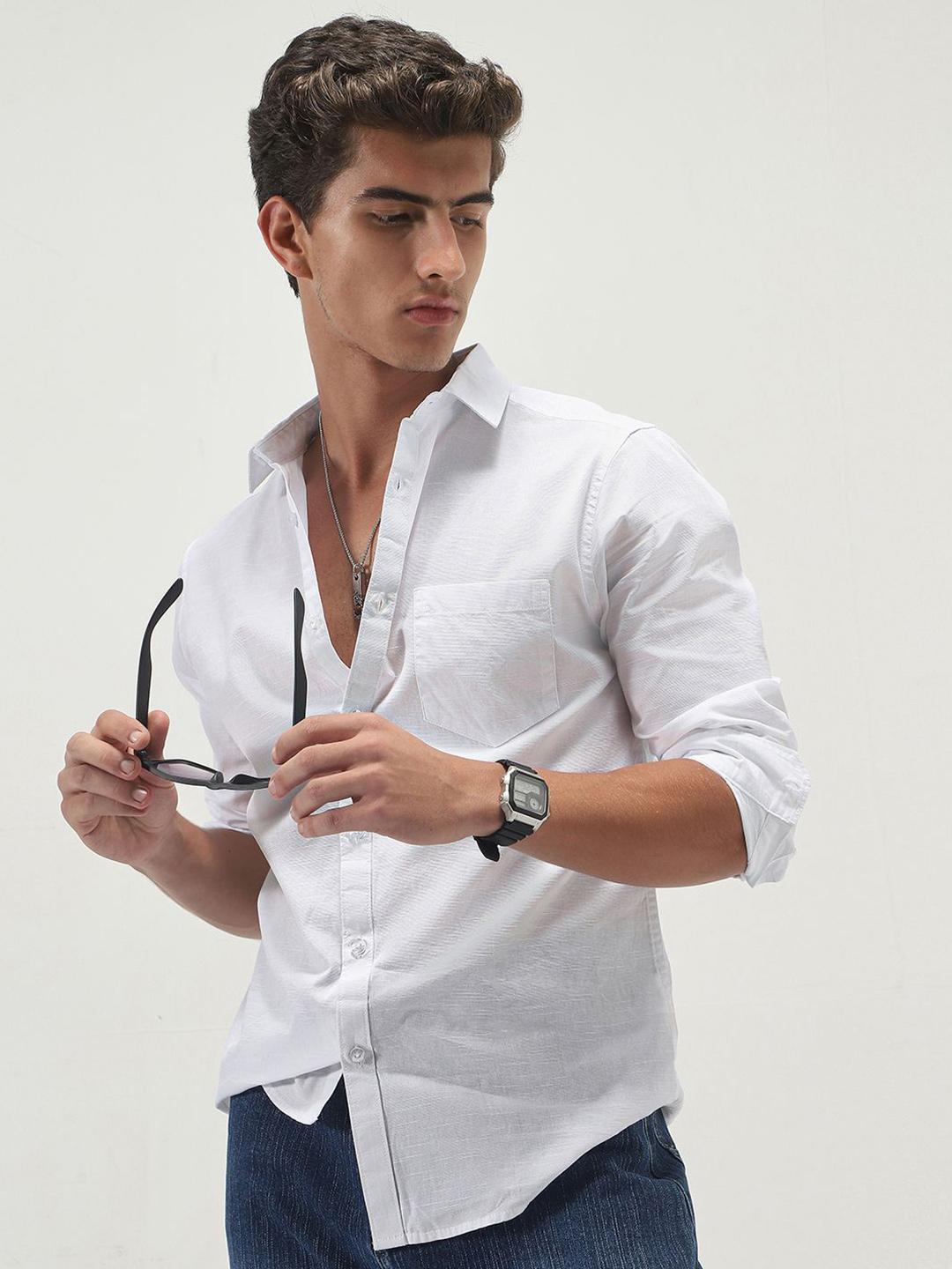 Urbano Fashion Men Solid Spread Collar Pure Cotton Casual Shirt