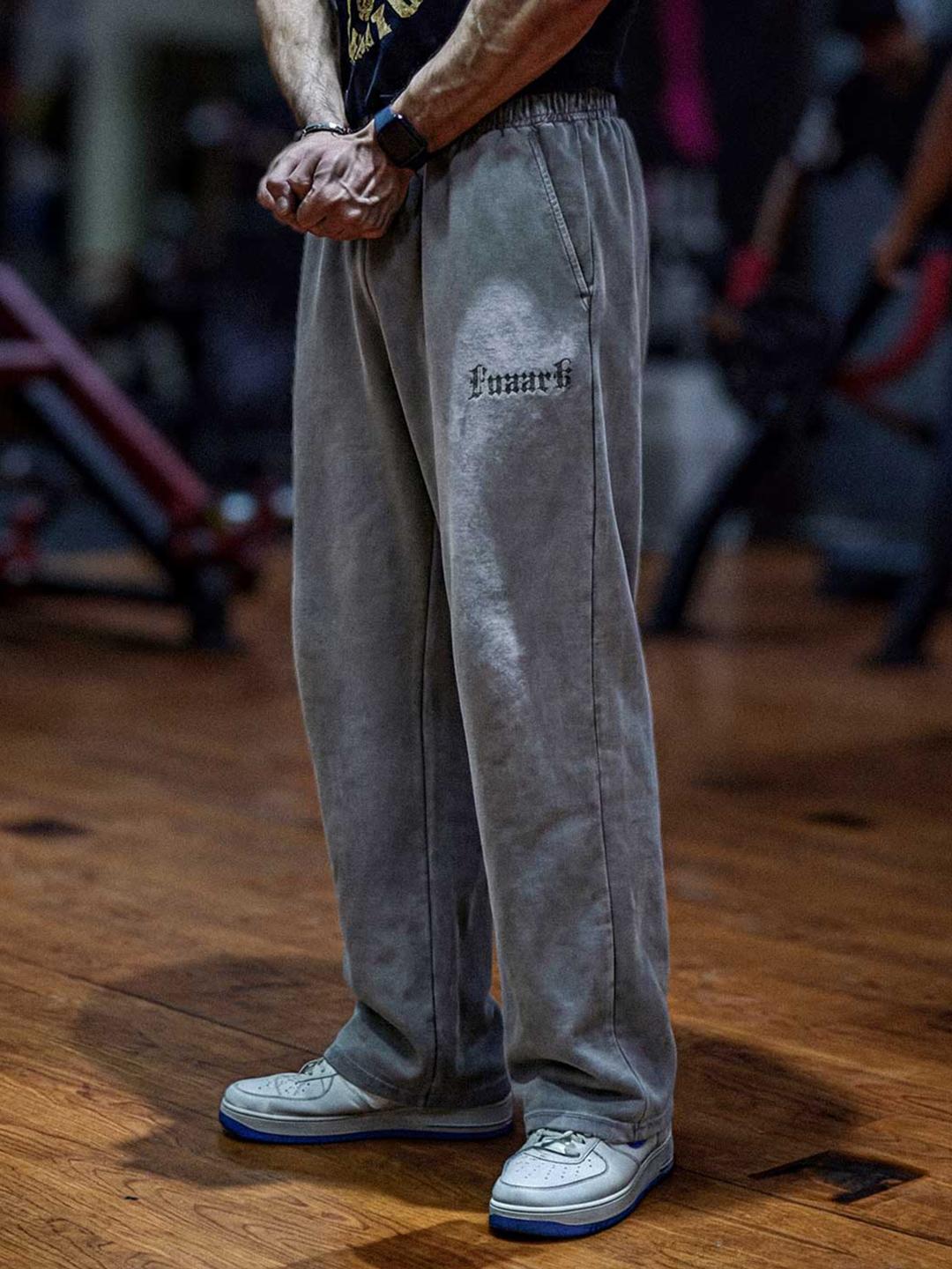 FUAARK Men Washed Oversized Mid-Rise Cotton Track Pants