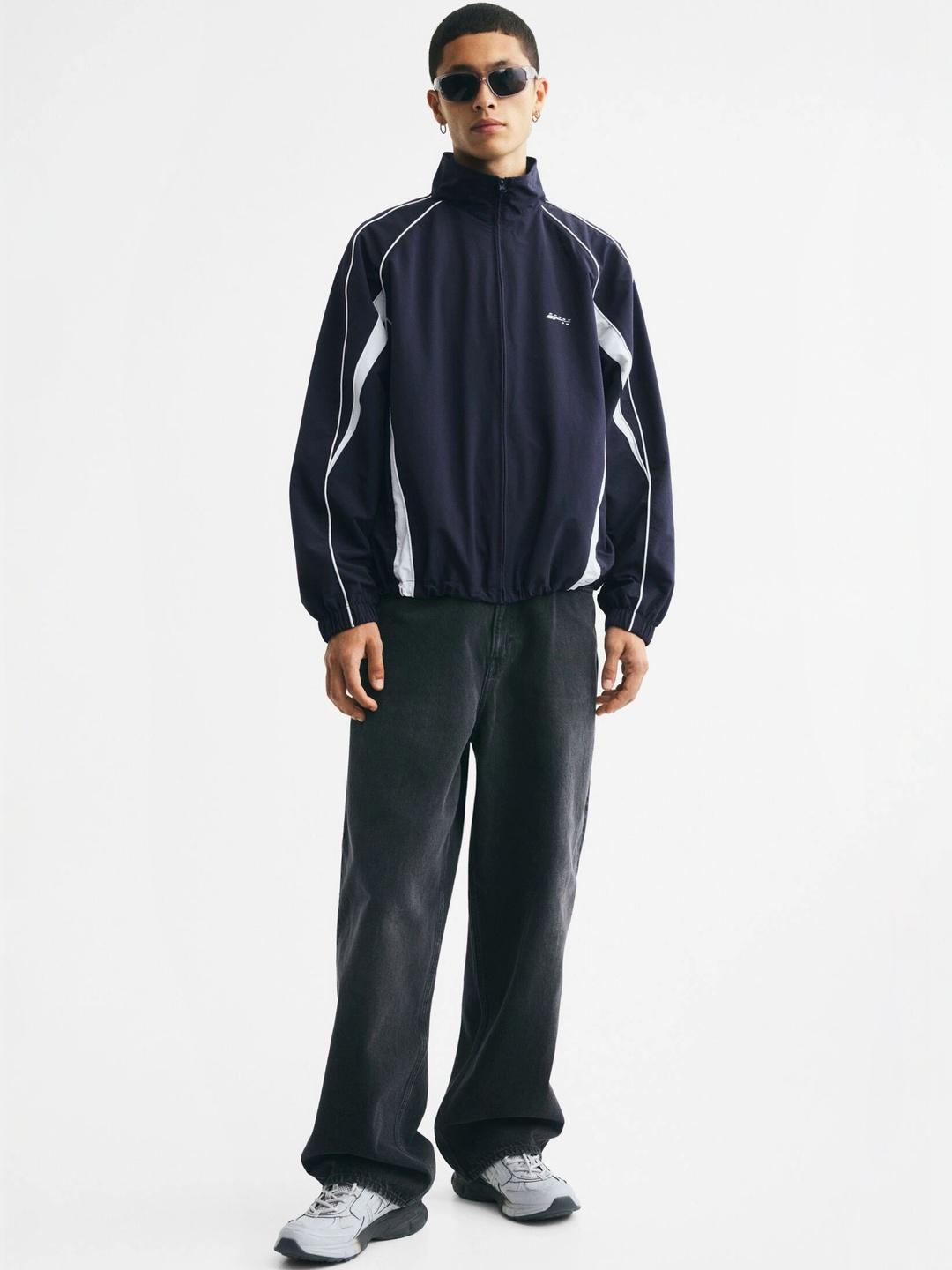 H&M Men Colourblocked Lightweight Sporty Jacket - Image 1