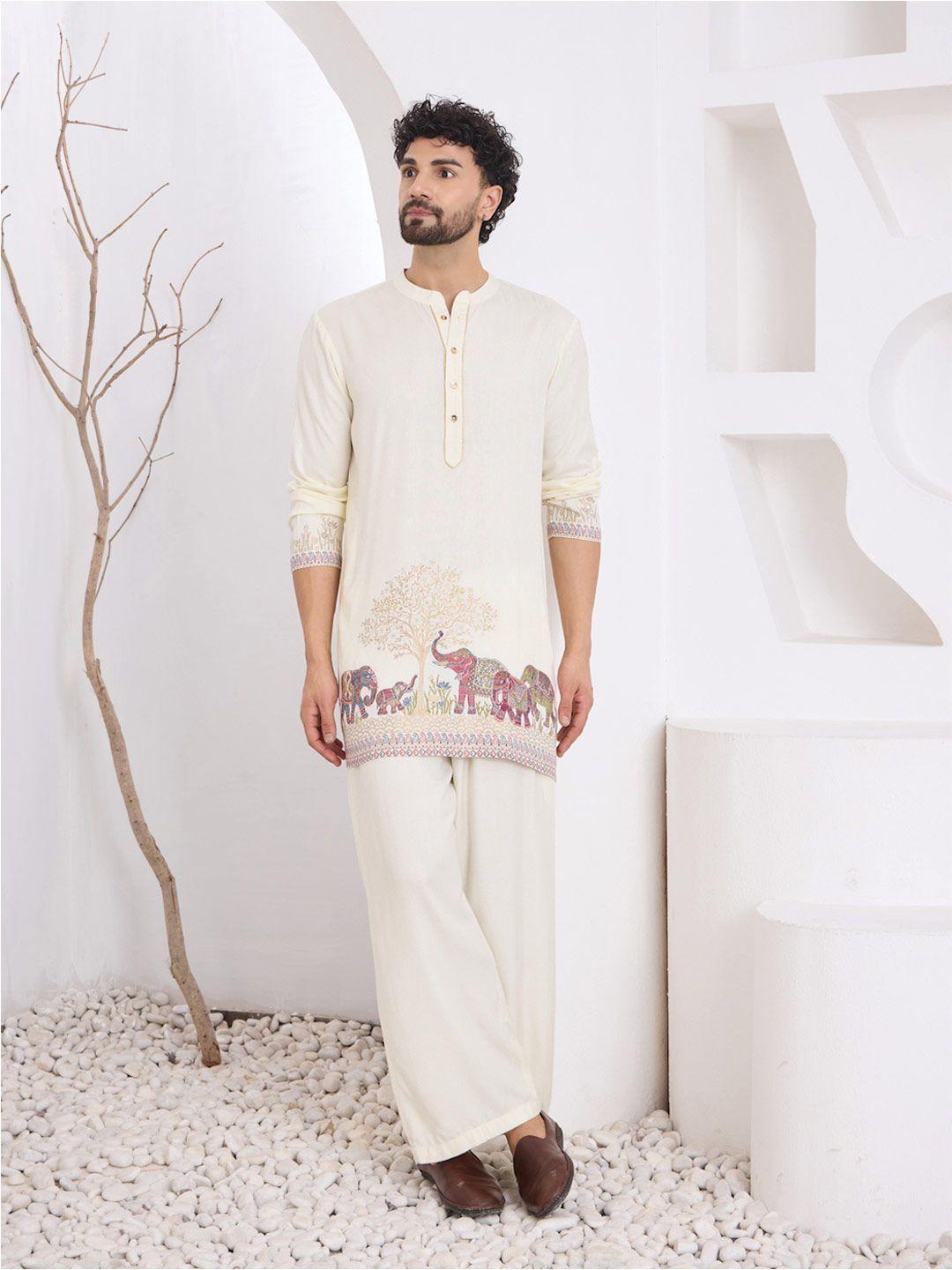 House of Pataudi Men Silk Blend Jacquard Kurta With Trouser - Image 1