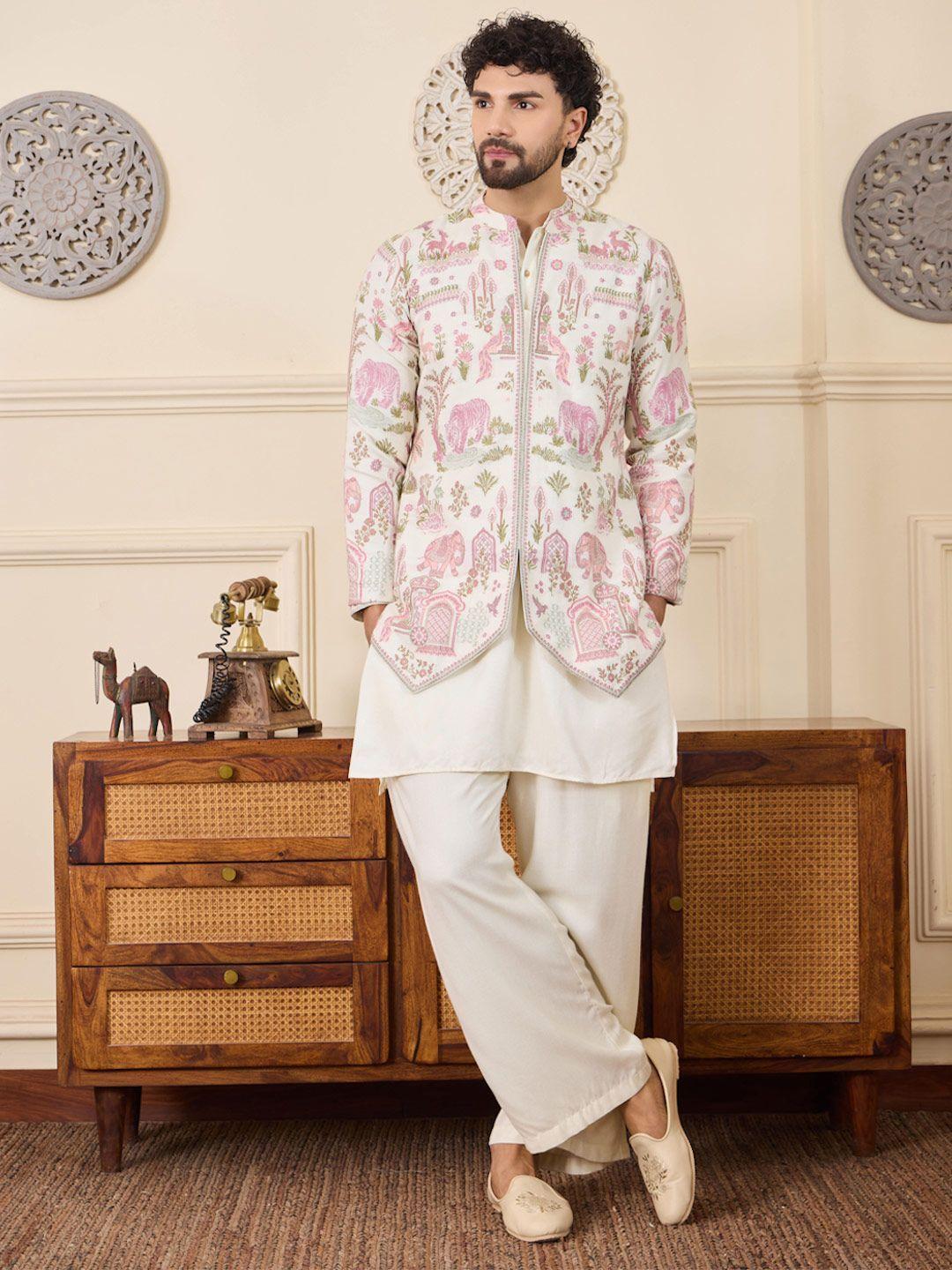 House of Pataudi Men Kurta with Wide Leg Bottom and Animal Jacquard