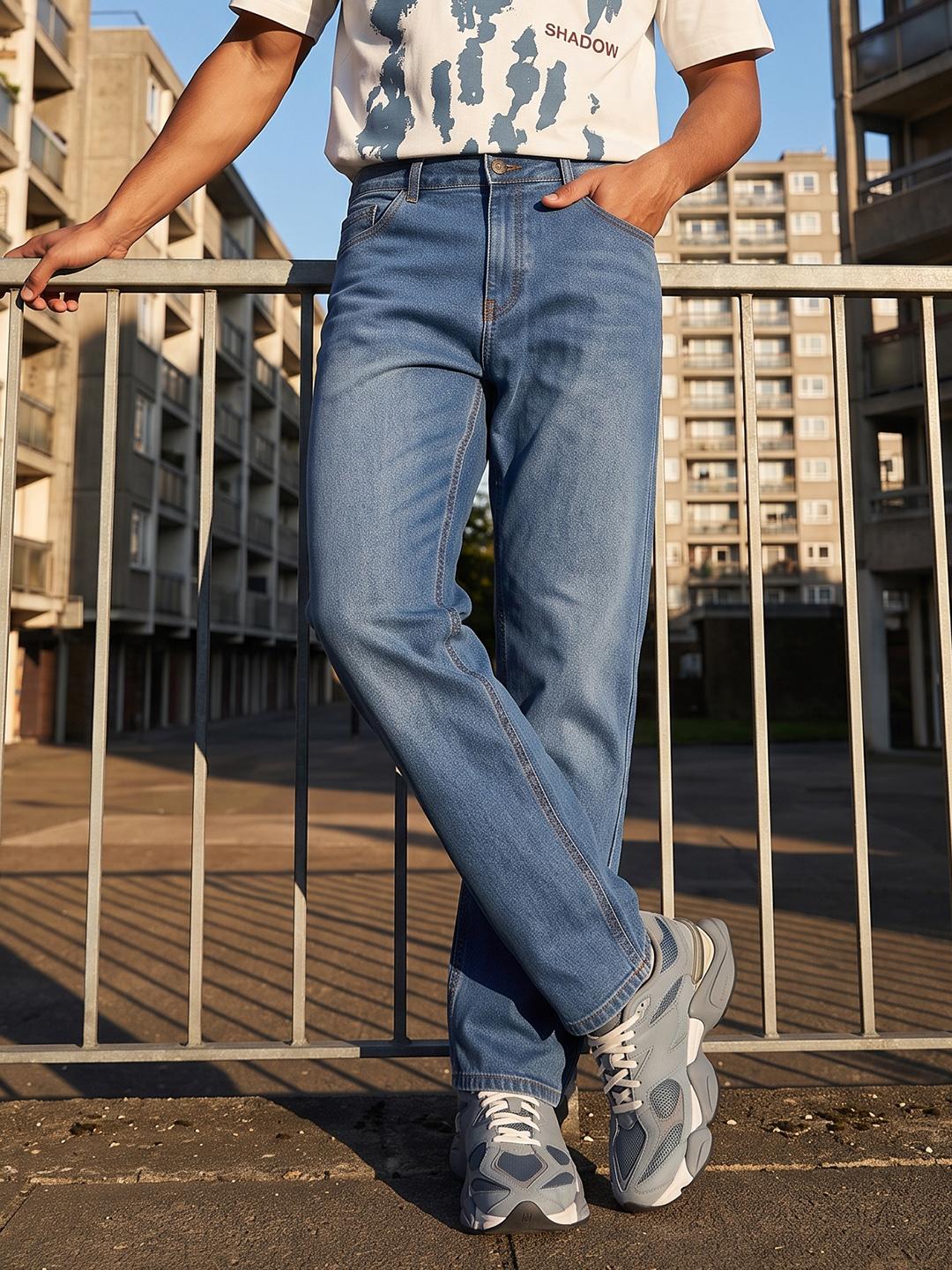 Roadster Men Straight Fit Light Fade Stretchable Jeans - Image 1