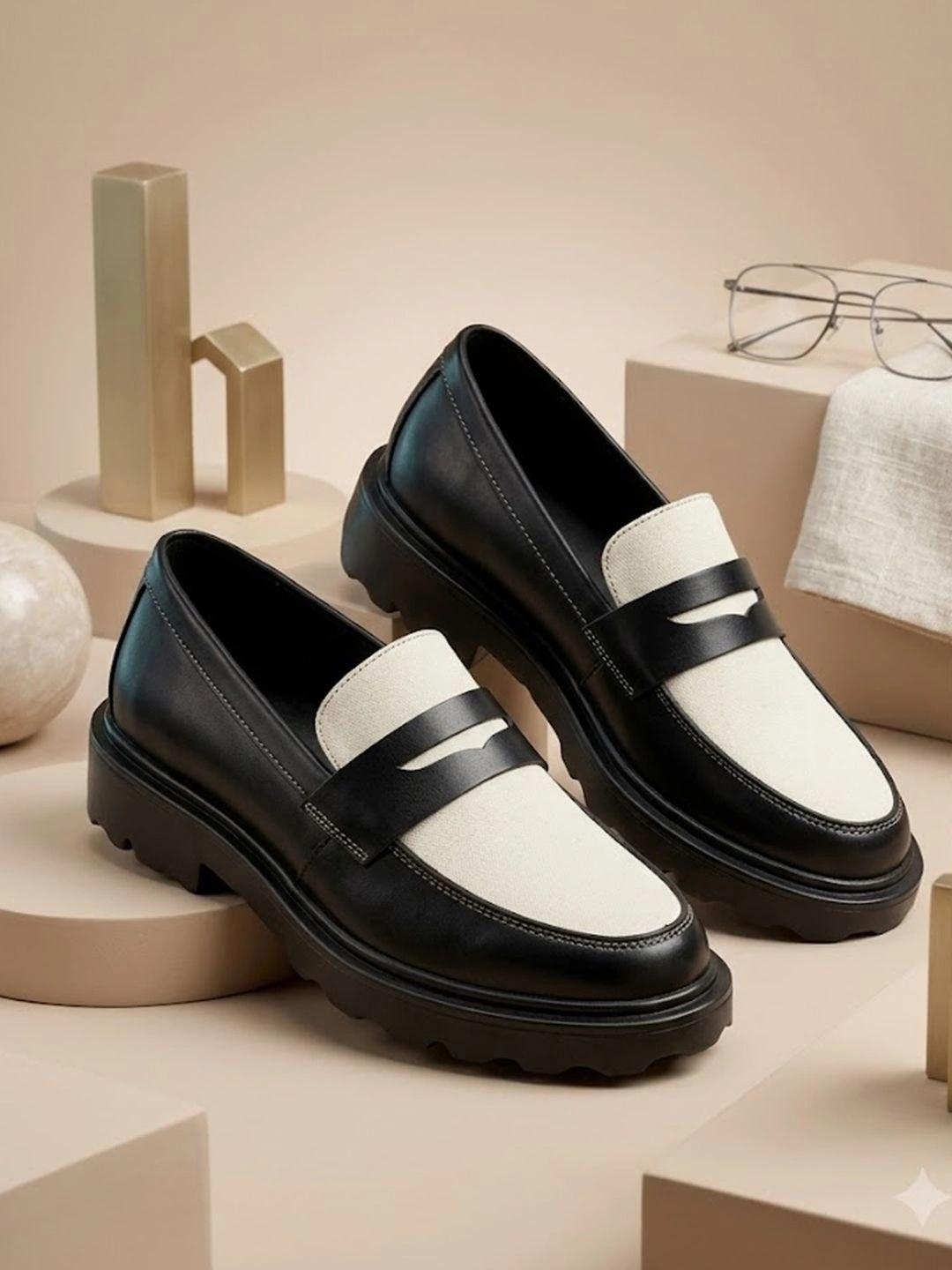 House of Pataudi Men Round Toe Slip-On Loafers - Image 1
