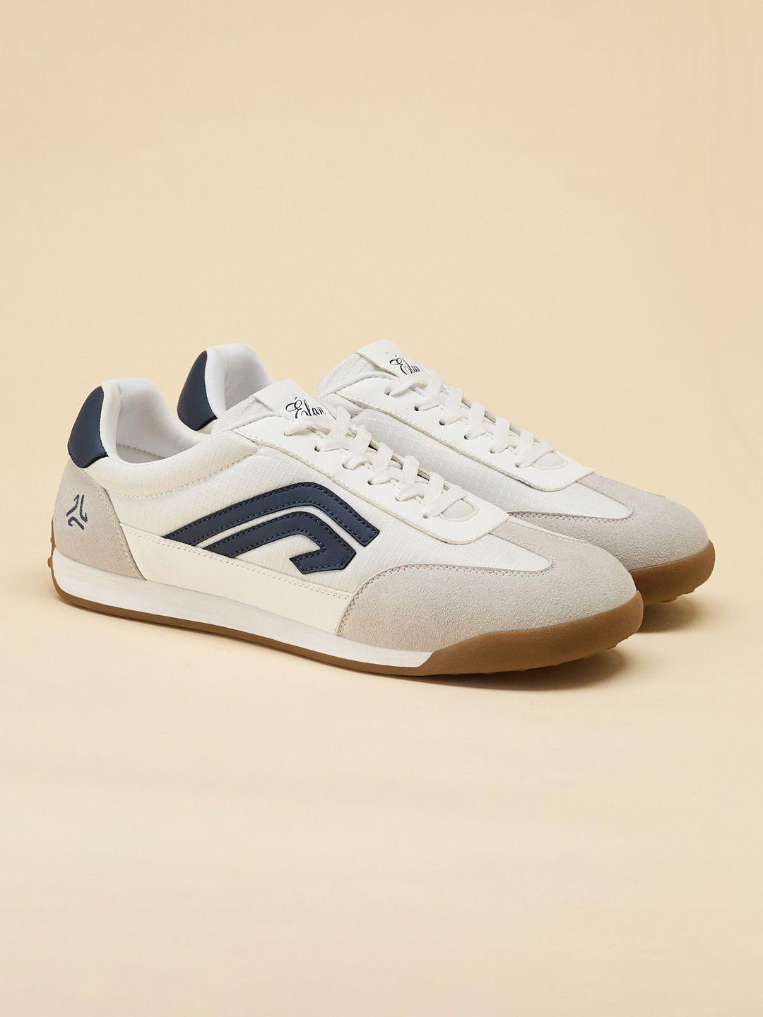 Campus ELAN Men Colourblocked Sneakers