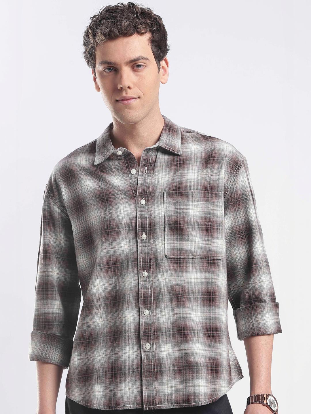 HERE&NOW Men Tartan Checks Casual Shirt