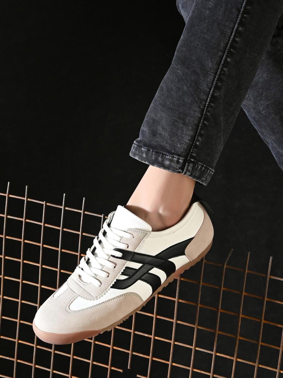 Roadster Men Synthetic Suede Casual Shoes - Image 1