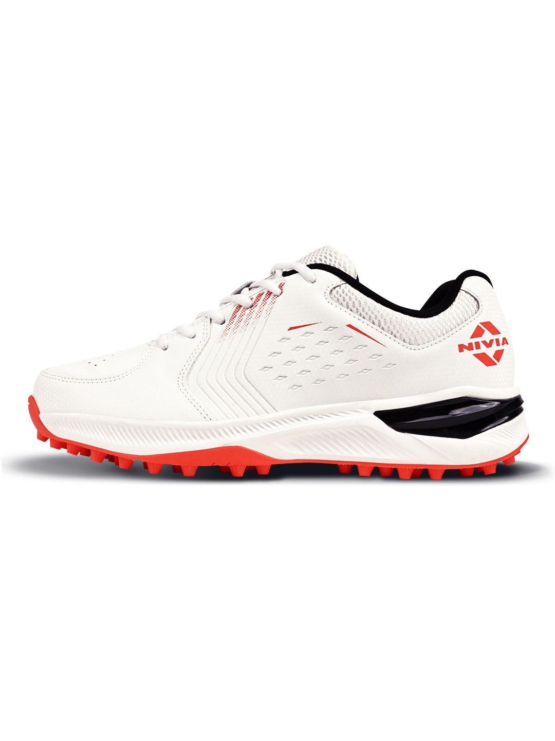 Buy NIVIA Men Cricket Shoes - Sports Shoes for Men 39613719 | Myntra