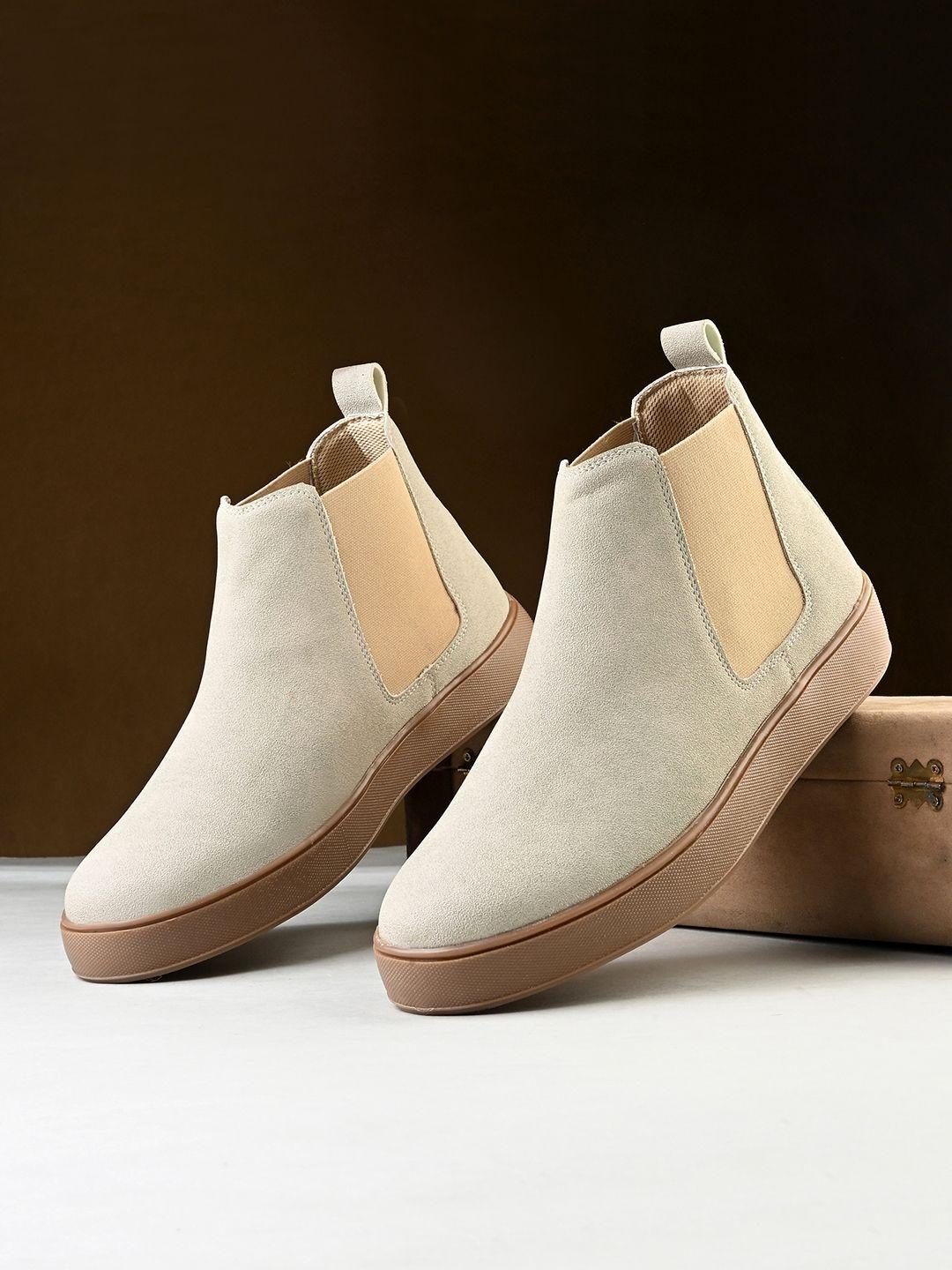 Roadster Men Round Toe Chelsea Boots